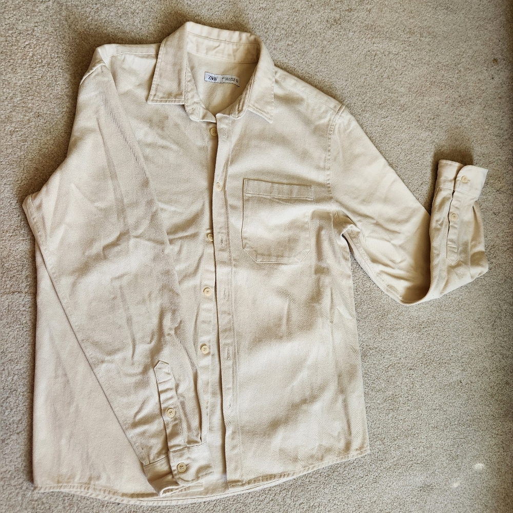 Zara Men's Collared Button-Up